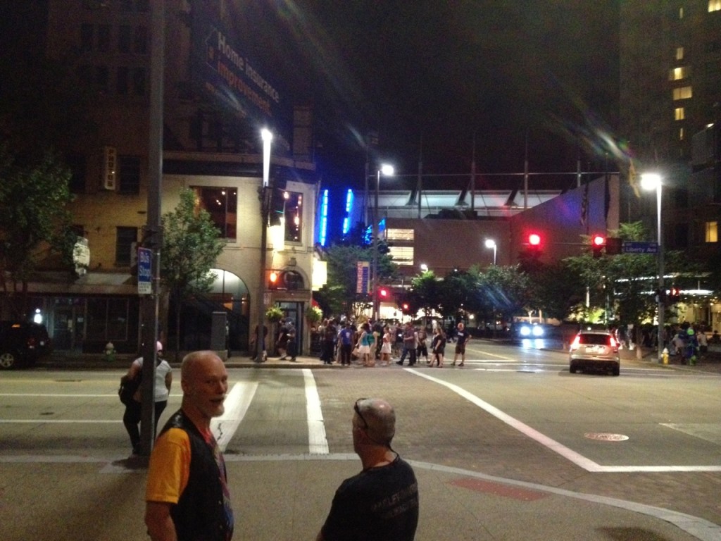 The intersection of William Penn Pl and Liberty Ave, midnight on Saturday.